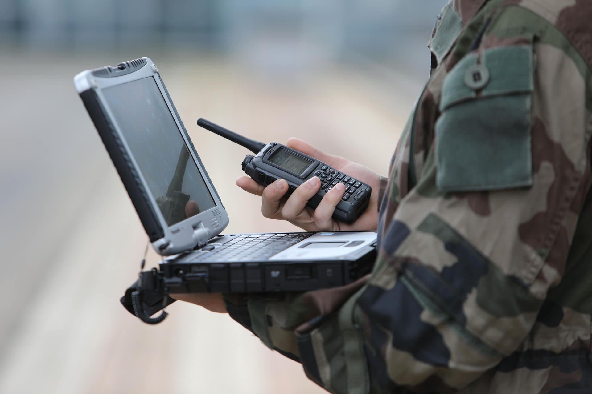 Defence Fortion TacticalC2 solution image - soldier using device