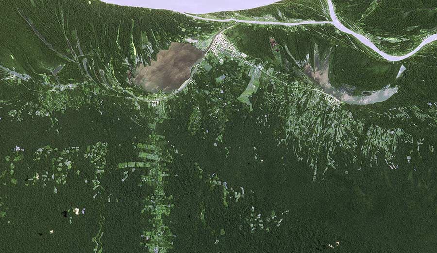 r74269_9_deforestation-ncfi-spot6.pg.jpg