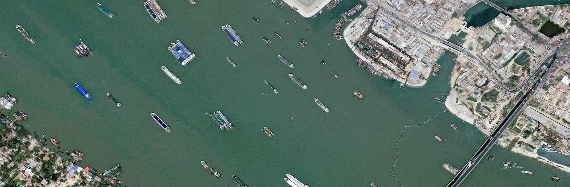 World Maritime Day: Spotlight on Chittagong port, Bangladesh seen by Pléiades Neo 30cm resolution
